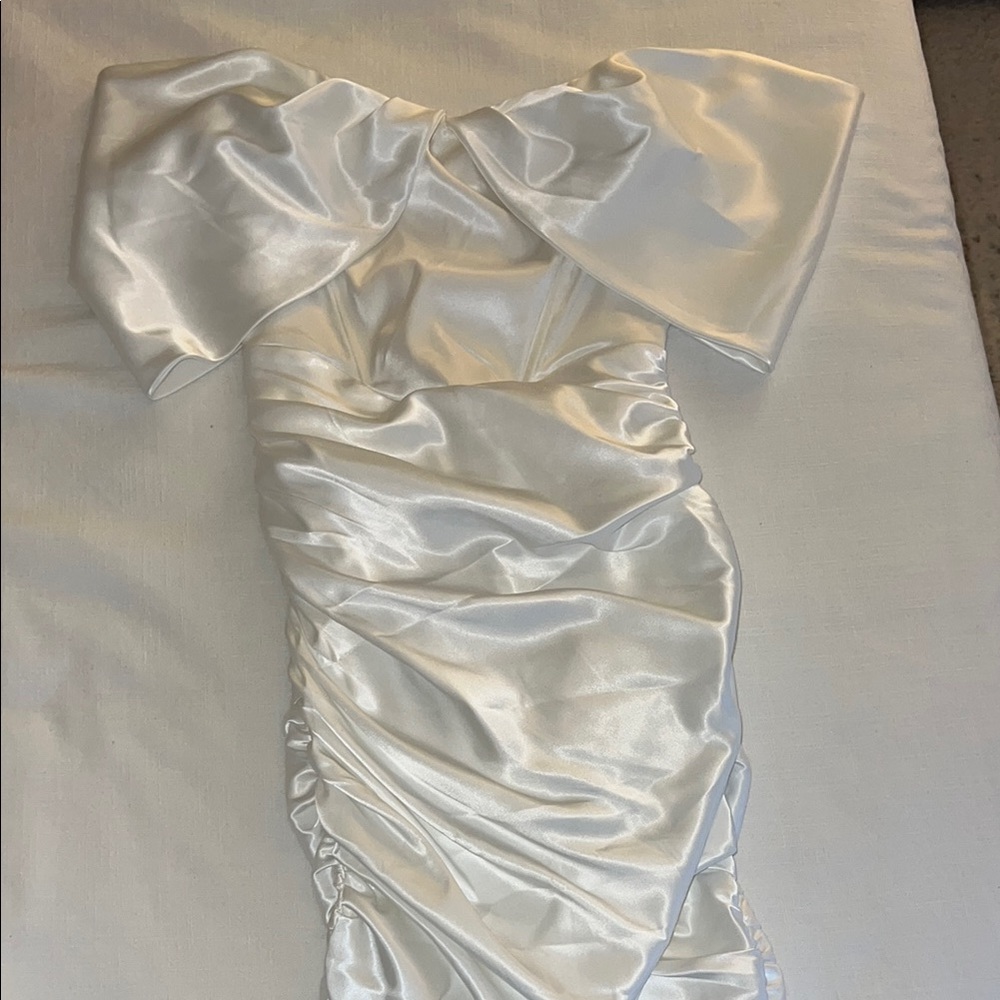 Elegant White Satin Dress with Bow Sleeves